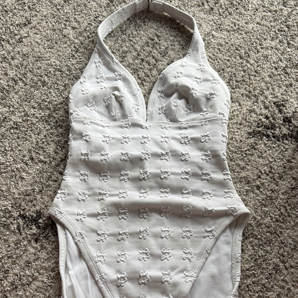 Saks 5th X Oscar De La Renta White one piece bathing suite halter neck STUNNING!